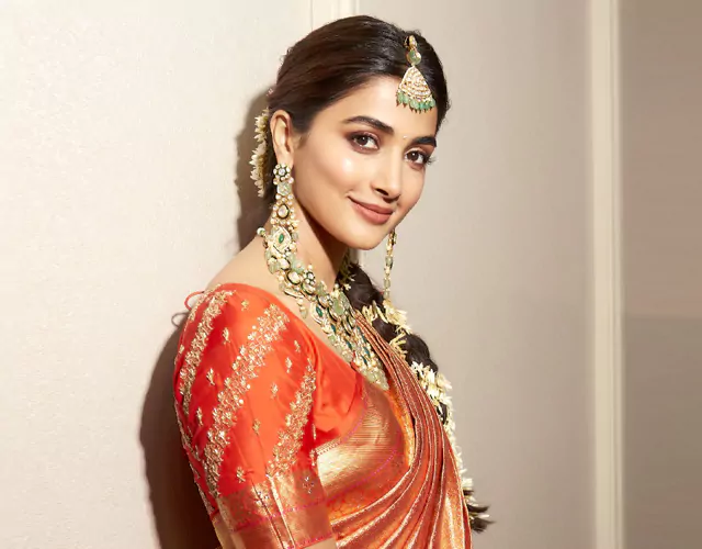 Pooja Hegde Saree Photos